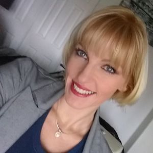 Meet your Posher, Leanne